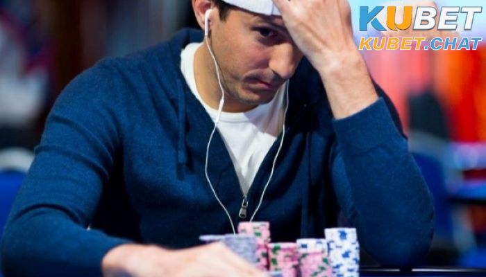 Thần bài Poker Haralabos Voulgari